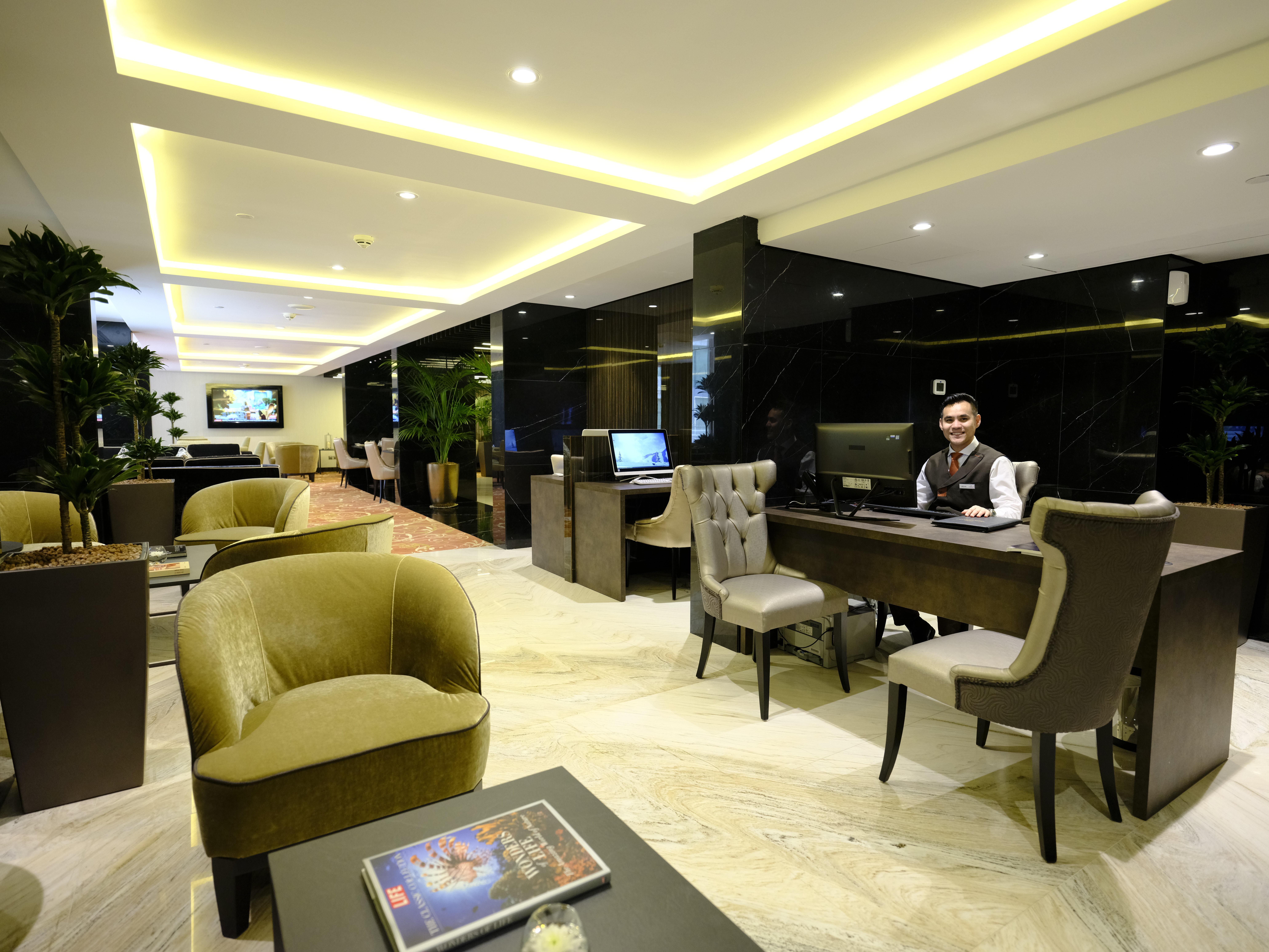 Crowne Plaza Kuwait Al Thuraya City By Ihg Kuwait City Exterior photo