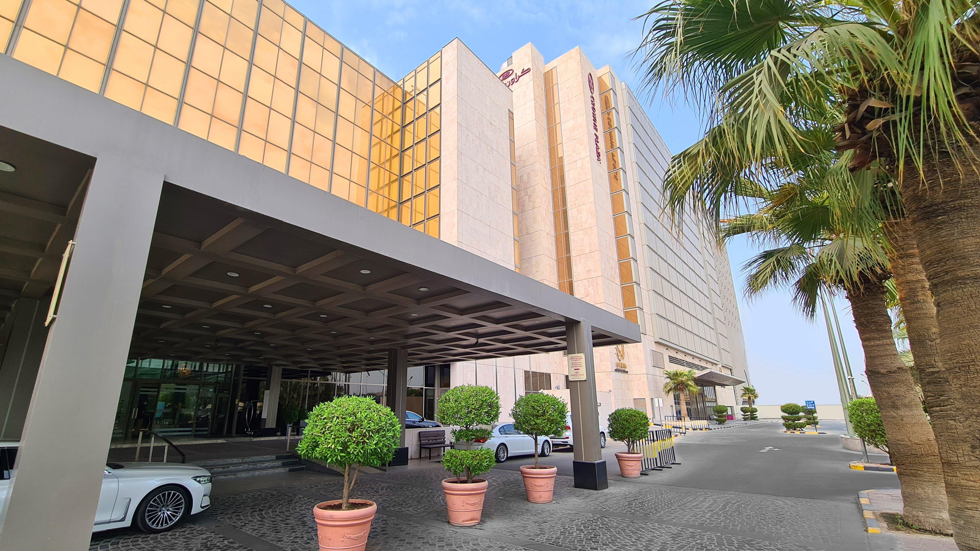 Crowne Plaza Kuwait Al Thuraya City By Ihg Kuwait City Exterior photo